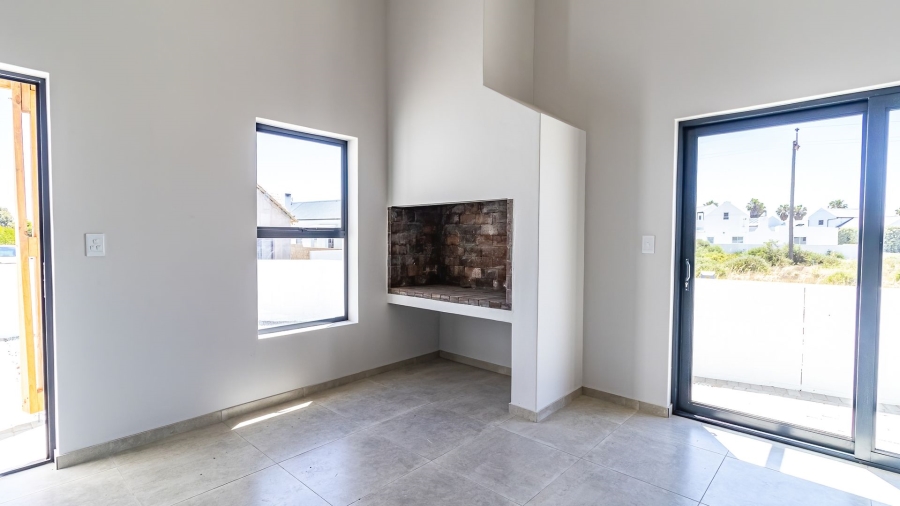 3 Bedroom Property for Sale in Britannia Beach Estate Western Cape